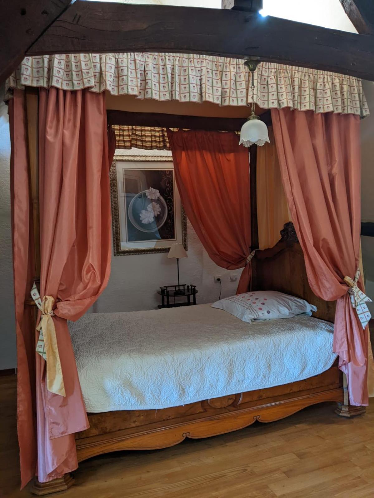 Chambre D'Hotes Saint Jacob Relais De Chasse Du XVIII Siecle Les Fougerets Exterior photo
